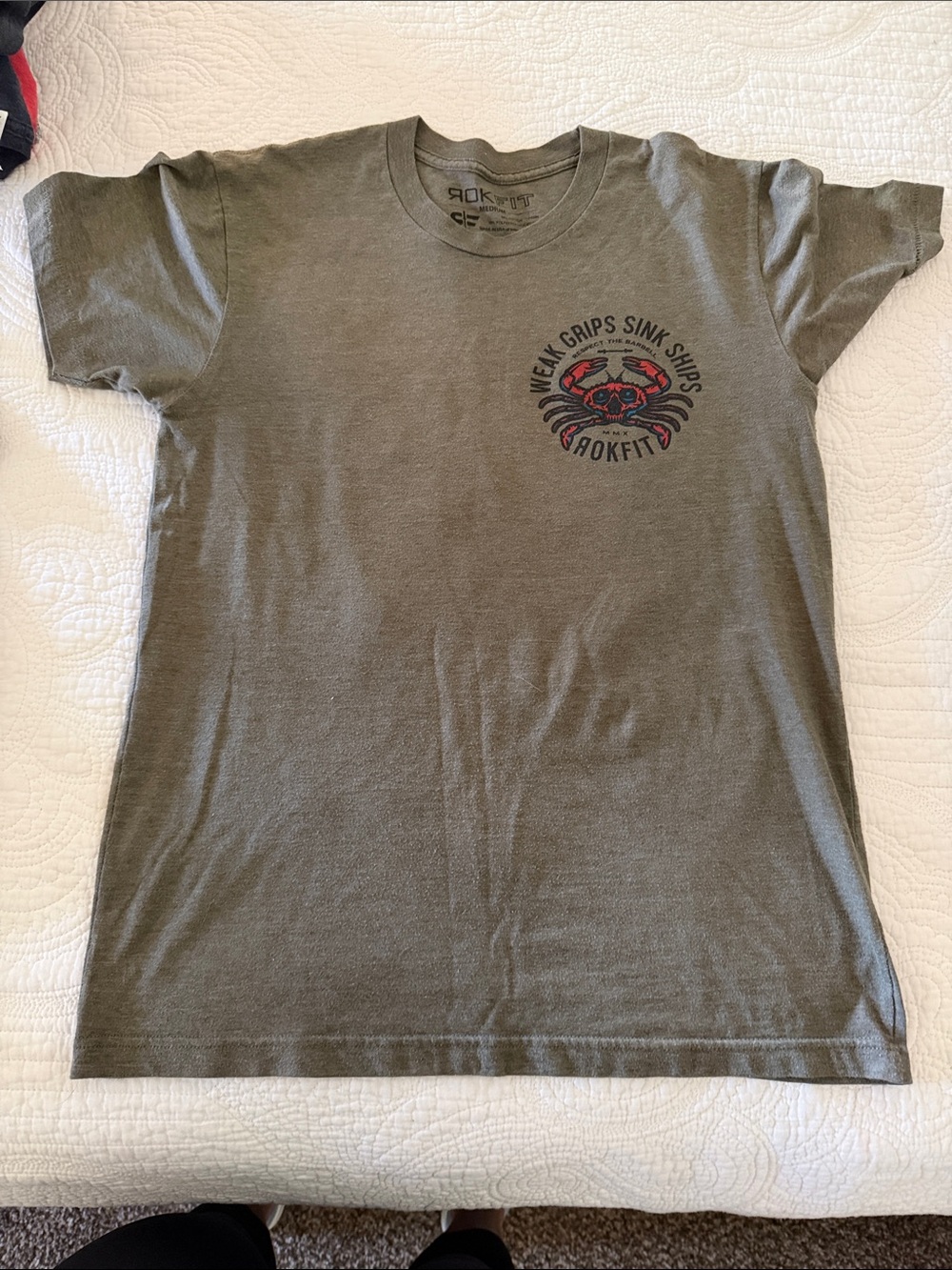 Rokfit Men’s Olive Graphic Tee - Crab Logo